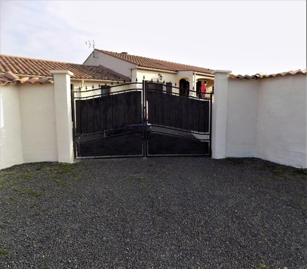 Villa Dendrane Granes Exterior foto